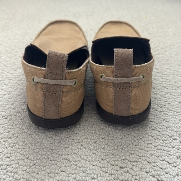 CROCS Tan Slip-On Canvas Loafers Comfortable Casual Footwear - Picture 3 of 6